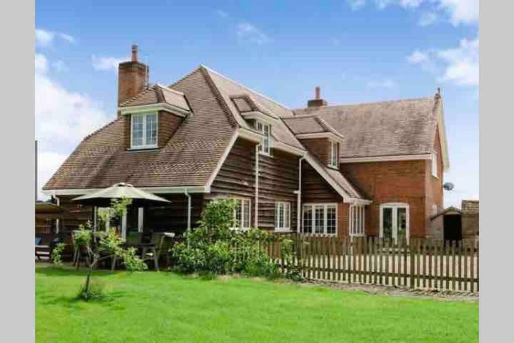 Langford Farmhouse - New Forest National Park Luxury 4Bd, Hot Tub, Cinema, 10 Acres Bartley المظهر الخارجي الصورة