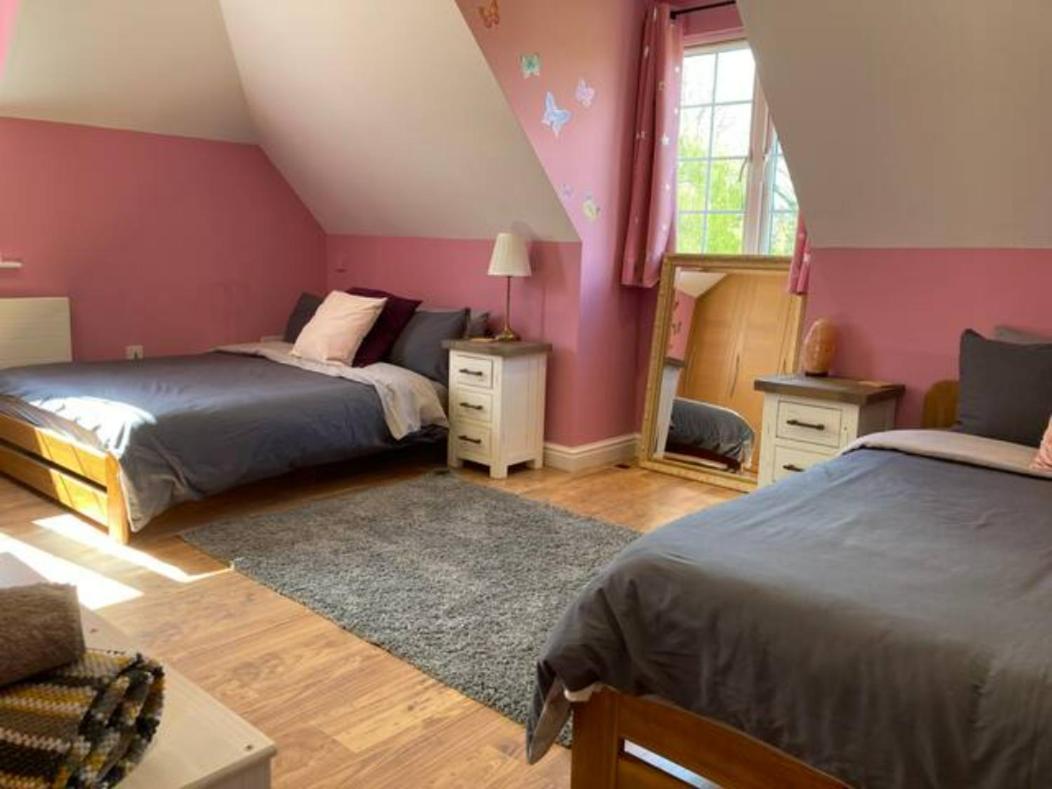 Langford Farmhouse - New Forest National Park Luxury 4Bd, Hot Tub, Cinema, 10 Acres Bartley المظهر الخارجي الصورة