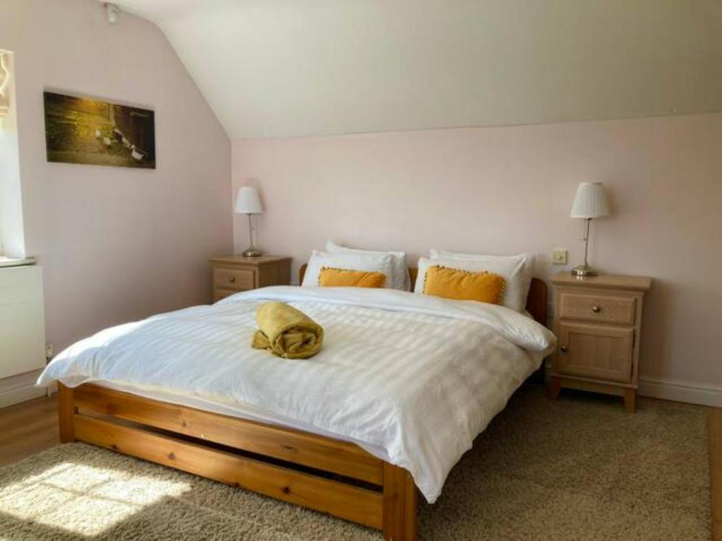 Langford Farmhouse - New Forest National Park Luxury 4Bd, Hot Tub, Cinema, 10 Acres Bartley المظهر الخارجي الصورة